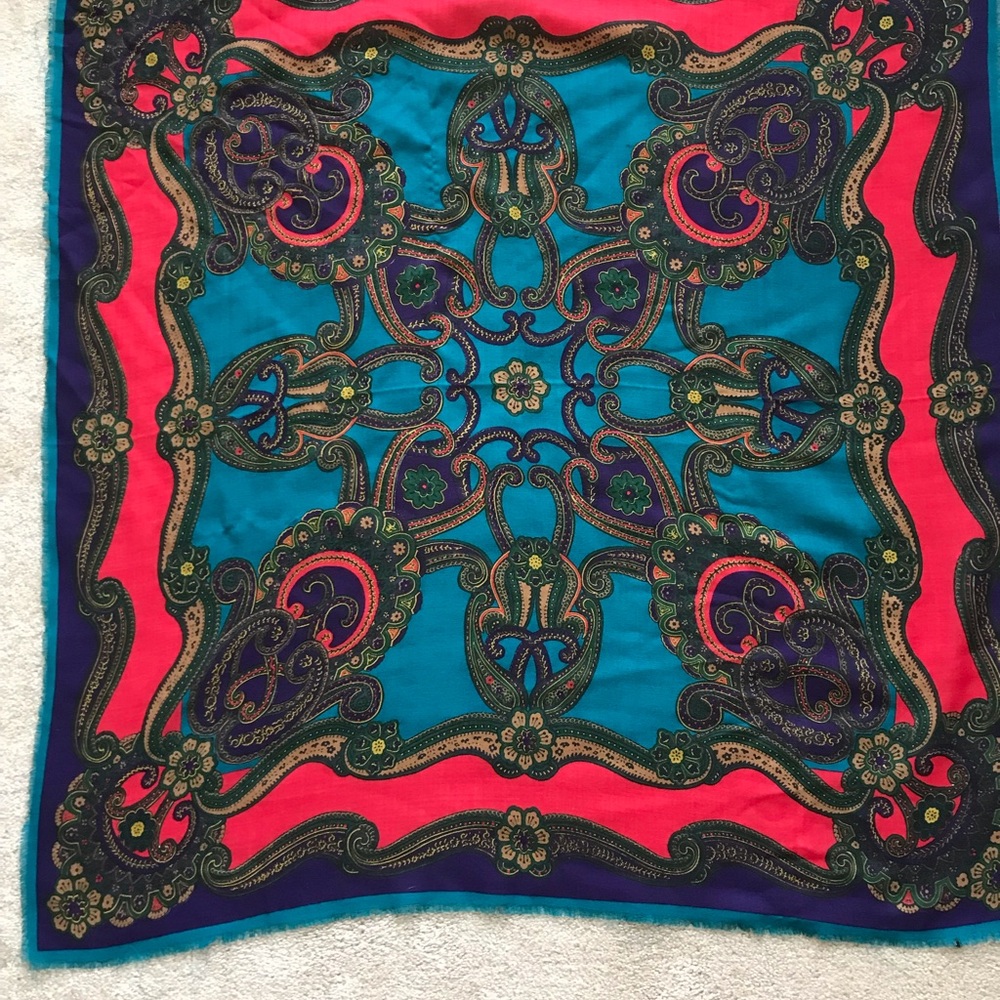 Scarf Multi Color - Picture 3 of 3